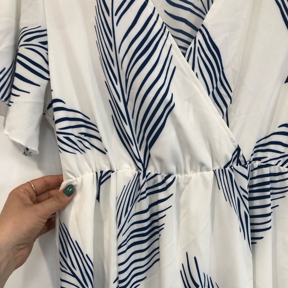 Printed Maxi Dress - Picture 3 of 5